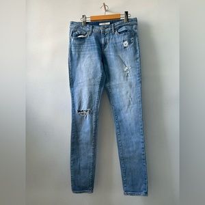 Levi’s 711  jeans   Size 28